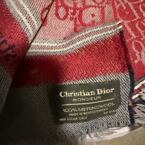 Christian Dior 100% Meringwool scarf - Picture 13 of 17